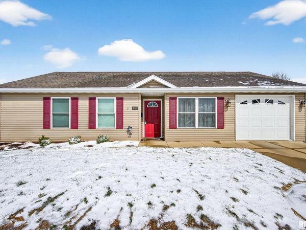 109 2ND Street, Lacon, IL 61565