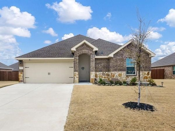 1620 Knoll Crest Drive, Kaufman, TX 75142