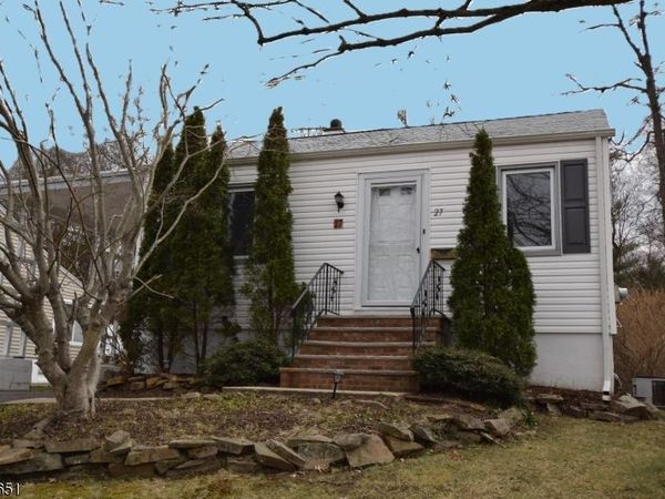 27 Grant Ave, New Providence, NJ 07974