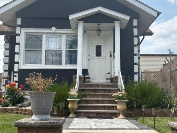 707 Bonnett St, Elizabeth, NJ 07202