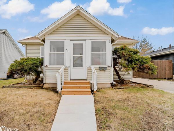 411 Swayze Street, Marshalltown, IA 50158
