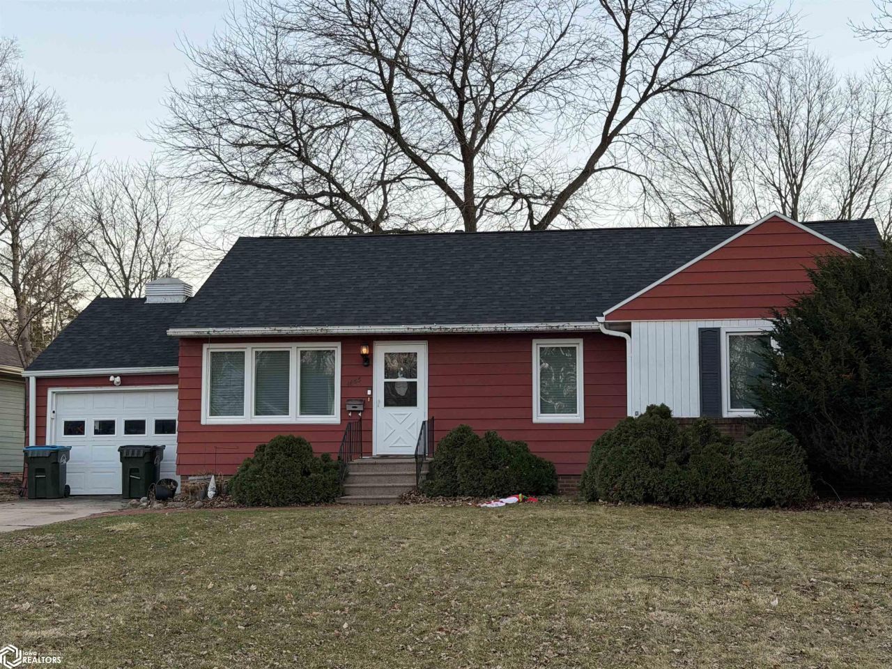 1655 Elmhurst Avenue, Fort Dodge, IA 50501 Main Photo