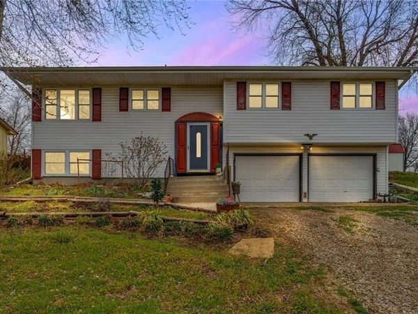 7700 Trail Road, Meriden, KS 66512