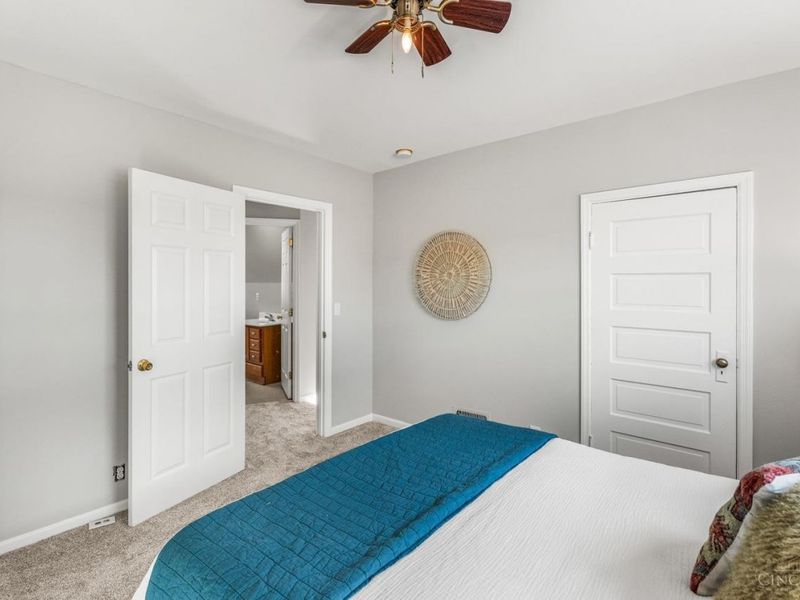 3556 Woodburn Avenue, Cincinnati, OH 45207 Photo 13