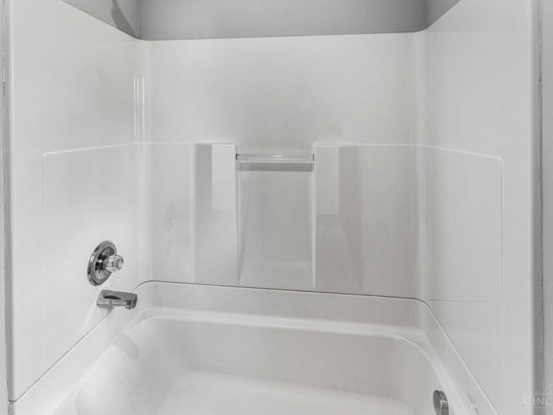 3556 Woodburn Avenue, Cincinnati, OH 45207 Photo 17