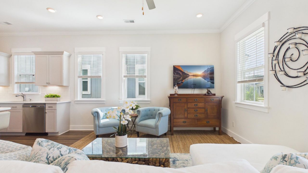 3498 Habenaria Road Photo 6