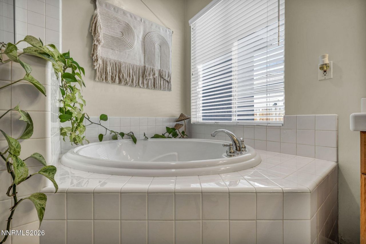 5590 Bridger Peak Drive, Sparks, NV 89436 Photo