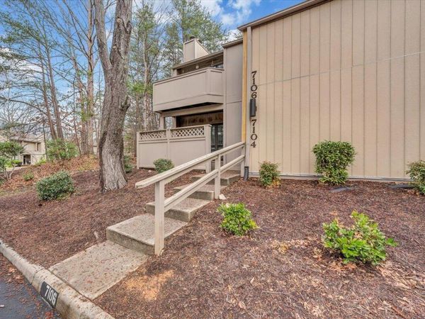 7104 Pine CT , Roanoke, VA 24018