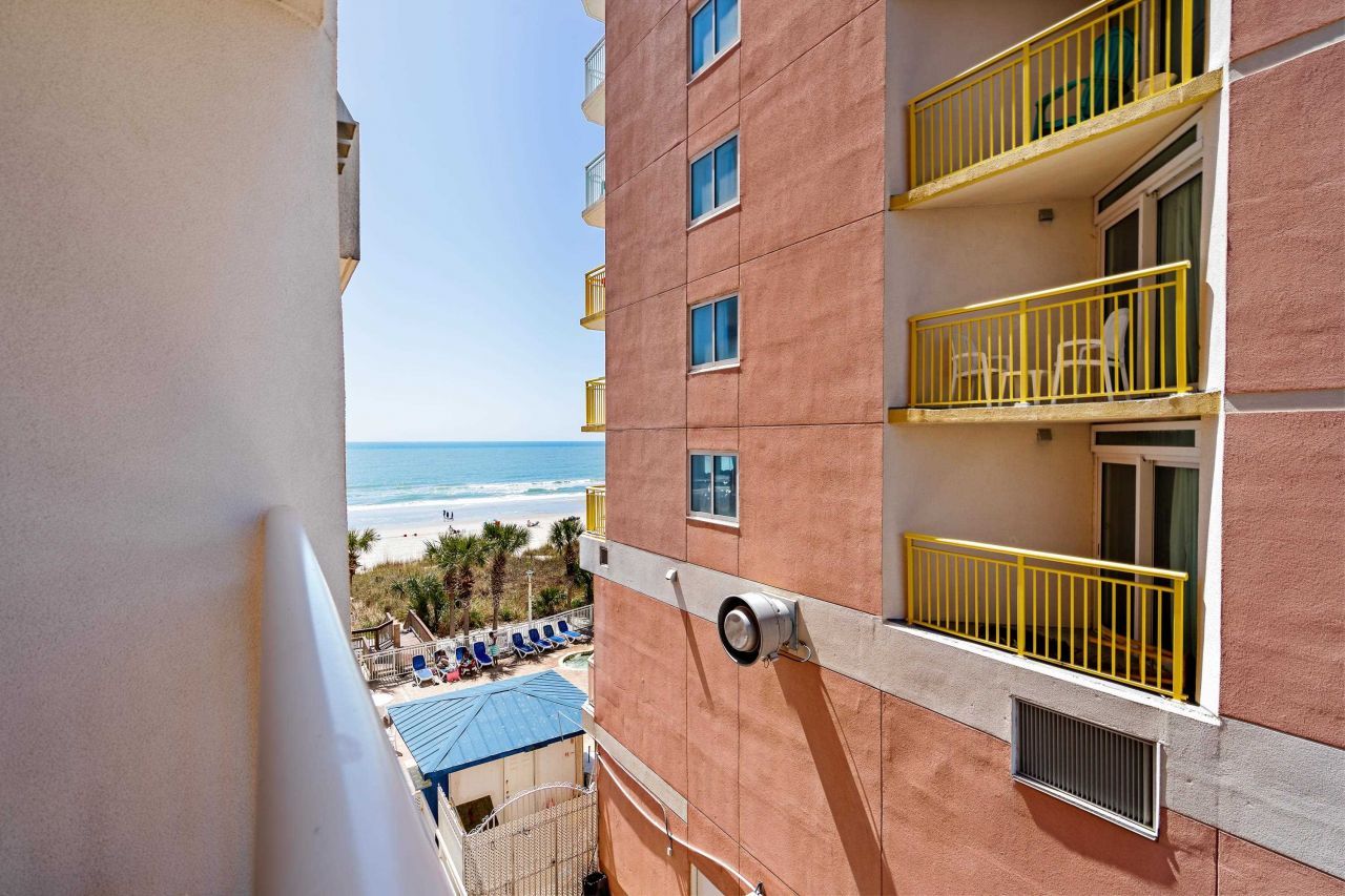 2701 S Ocean Blvd. Photo 19