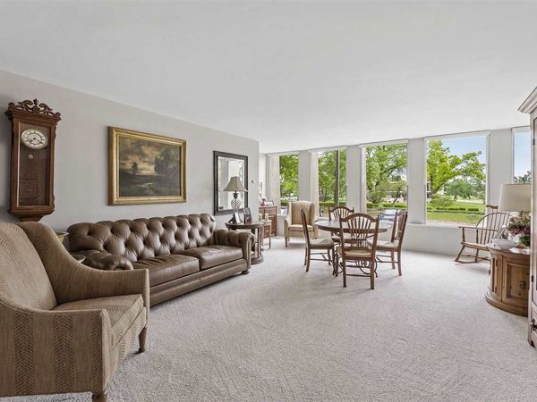 2222 1st Ave NE, Unit 107, Cedar Rapids, IA 52402