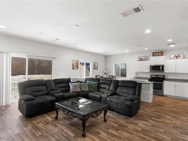 6509 Cinnamon Hazlenut Street , North Las Vegas, NV 89084