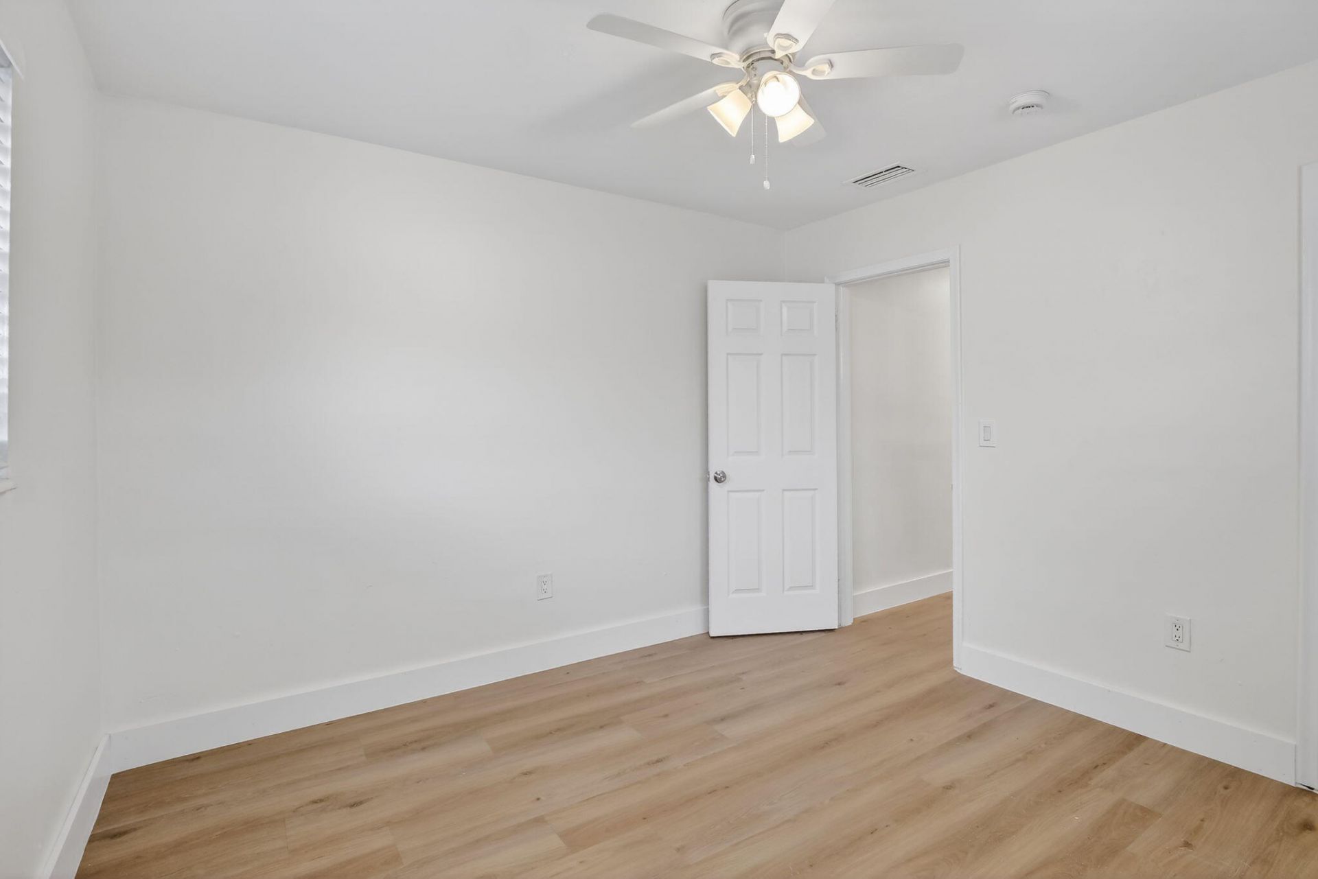 6828 NW 30th Street, Sunrise, FL 33313 Photo