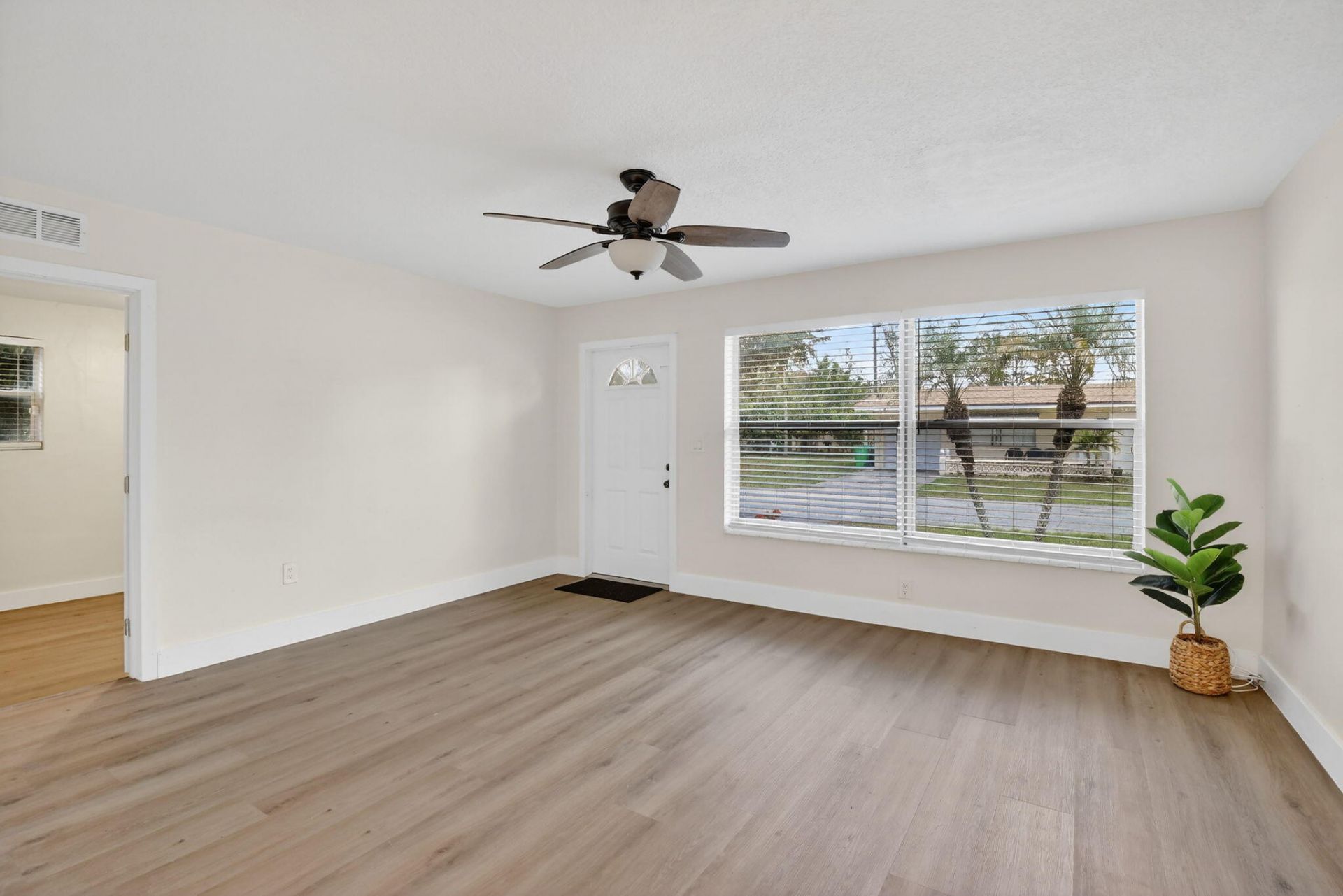 6828 NW 30th Street, Sunrise, FL 33313 Photo