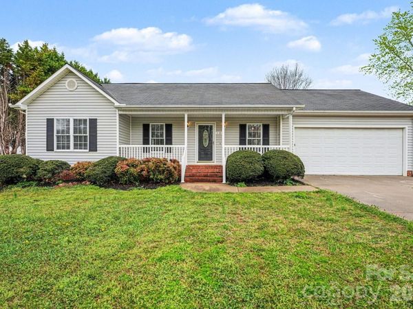 134 Clearview Road , Statesville, NC 28625