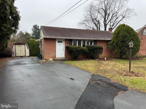 1711 MANOR RIDGE DRIVE , LANCASTER, PA 17603