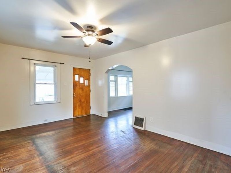 1153 Lily Street, Akron, OH 44301 Photo 7