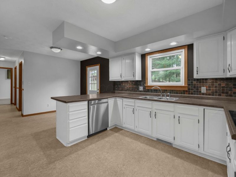 1871 Blue Jay Road , Heath, OH 43056 Photo 10