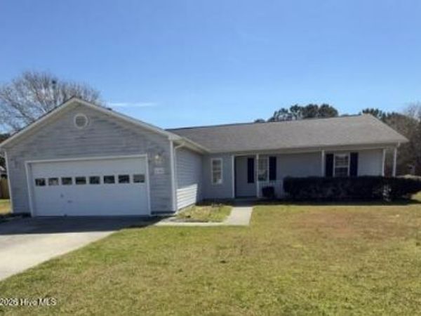 306 Kenilworth Place , Hubert, NC 28539