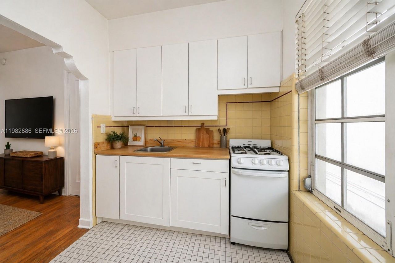830 Euclid Ave, Unit 8, Miami Beach, FL 33139 Photo