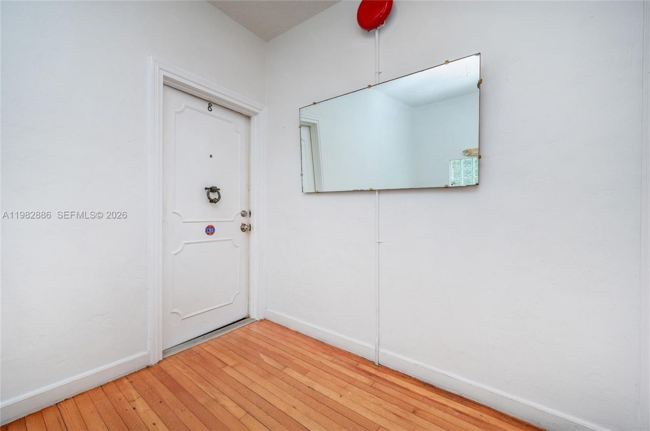 830 Euclid Ave, Unit 8, Miami Beach, FL 33139 Photo