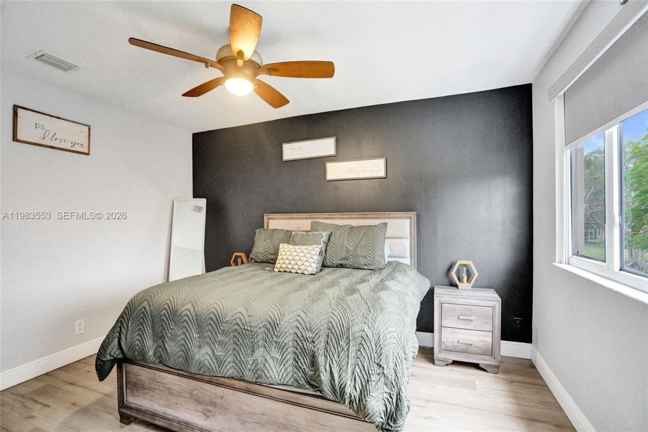 12513 NW 56th Dr, Coral Springs, FL 33076 Photo