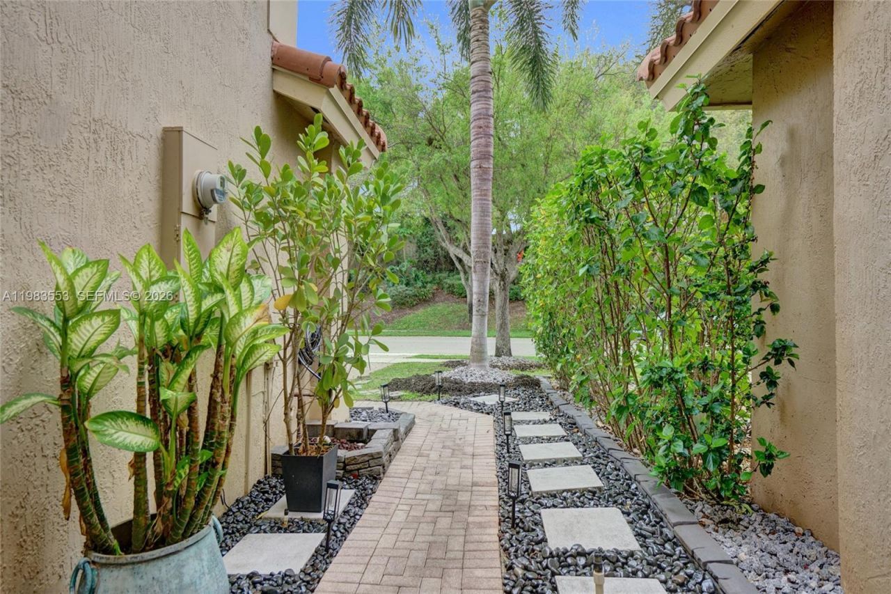 12513 NW 56th Dr, Coral Springs, FL 33076 Photo