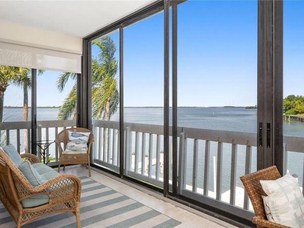 1776 Mooringline Drive, Unit 204, Vero Beach, FL 32963