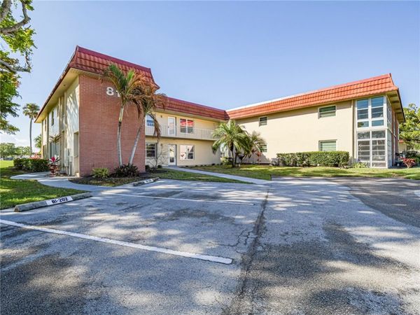 81 Crooked Tree Lane, Unit 107, Vero Beach, FL 32962