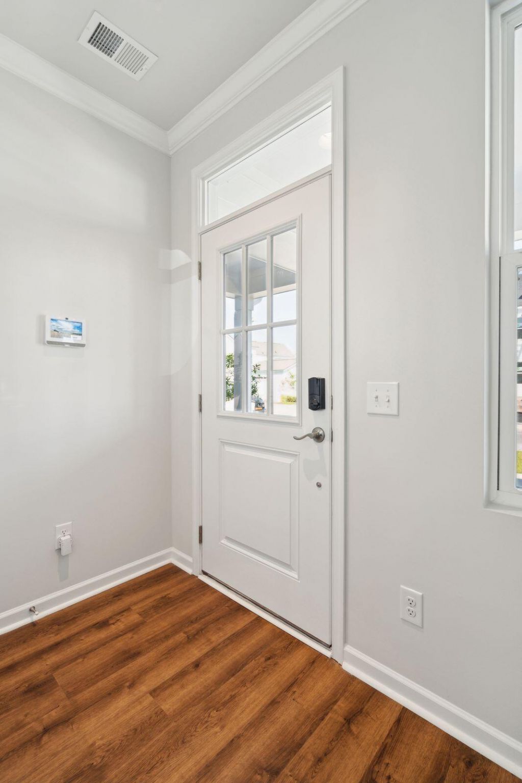 416 Swaying Pine Lane Photo 2