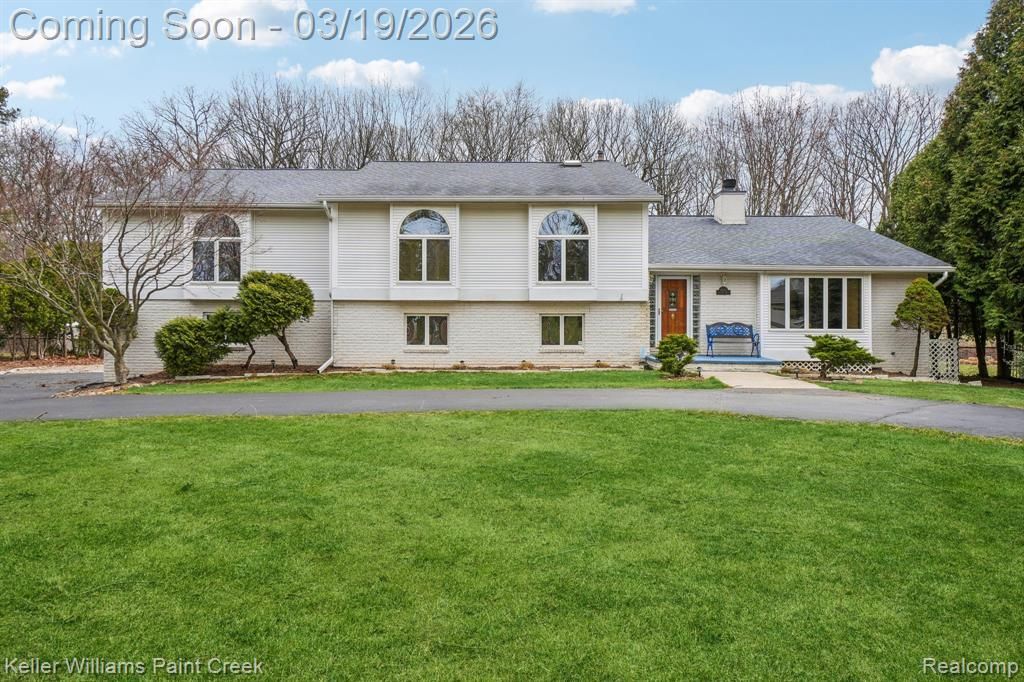 6530 Fredmoor Drive, Troy, MI 48098 Main Photo