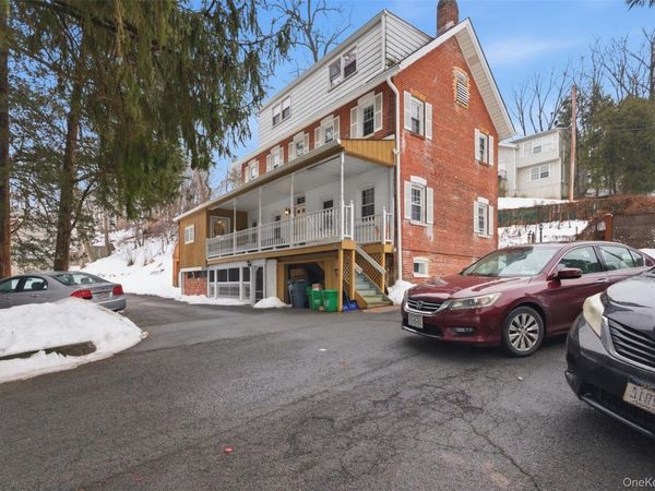 29 Hoover Place, Stony Point, NY 10980