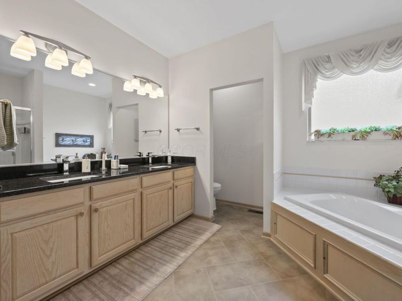 833 Aldengate Drive , Galloway, OH 43119 Photo 12