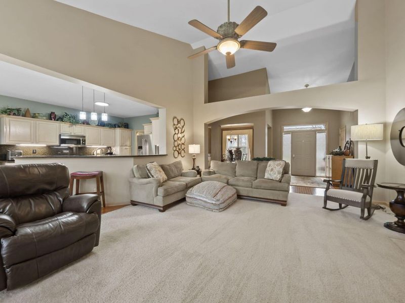 833 Aldengate Drive , Galloway, OH 43119 Photo 6