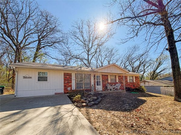 1205 Jay Lane , Tahlequah, OK 74464