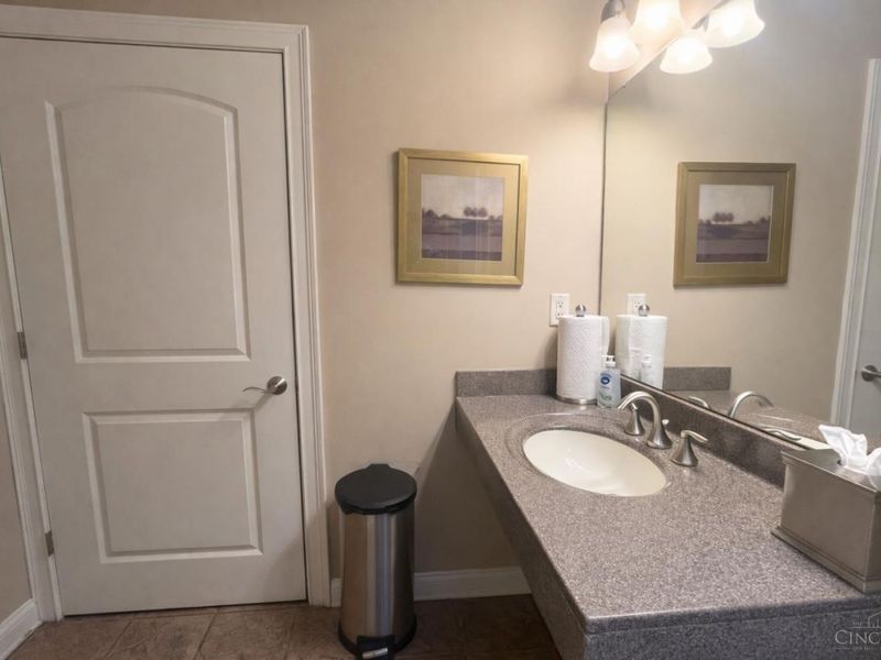8241 Cornell Road, Unit 210, Cincinnati, OH 45249 Photo 9