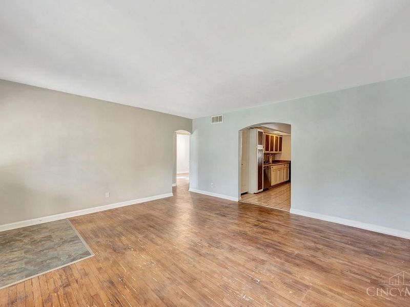 1833 Leona Drive, Green Township, OH 45238 Photo 3