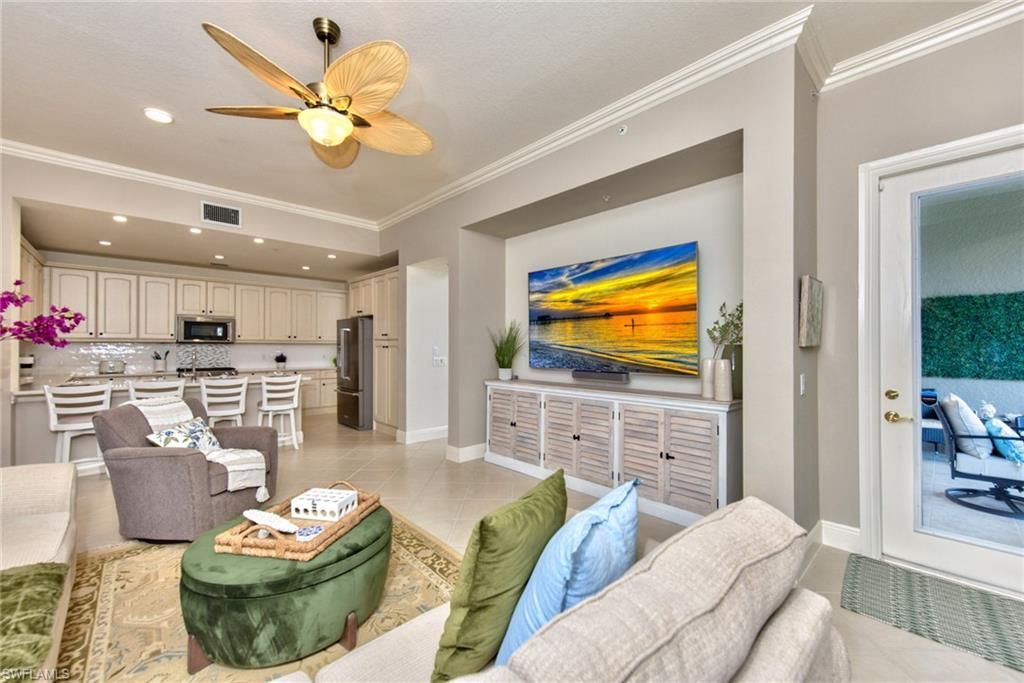 9242 Tesoro Ln, Unit 1-102, Naples, FL 34114 Photo