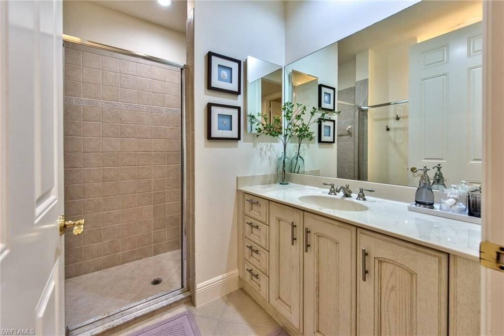 9242 Tesoro Ln, Unit 1-102, Naples, FL 34114 Photo