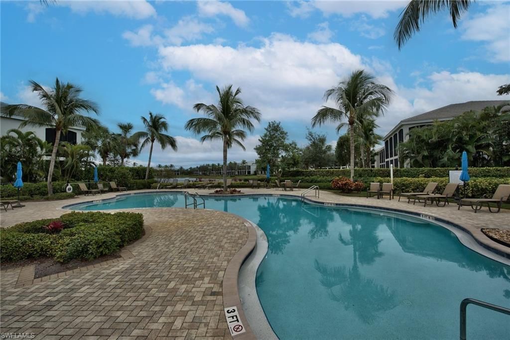 9242 Tesoro Ln, Unit 1-102, Naples, FL 34114 Photo