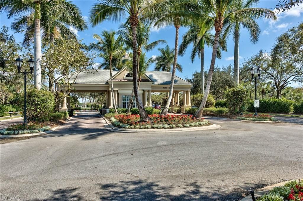 9242 Tesoro Ln, Unit 1-102, Naples, FL 34114 Photo