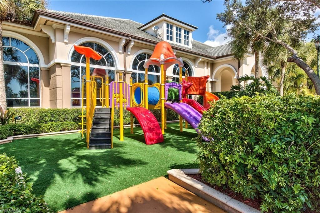9242 Tesoro Ln, Unit 1-102, Naples, FL 34114 Photo