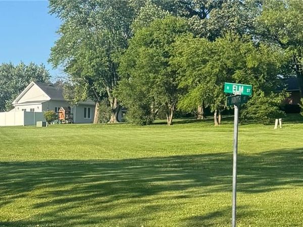 1006 N Elm Street, Stanberry, MO 64463