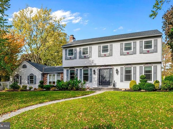 904 HERITAGE ROAD , MOORESTOWN, NJ 08057