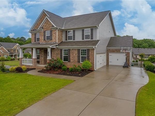 301 Cochin Drive , Woodstock, GA 30188