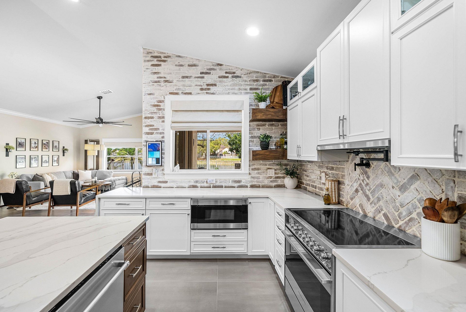 7505 NW 65th Lane, Parkland, FL 33067 Photo