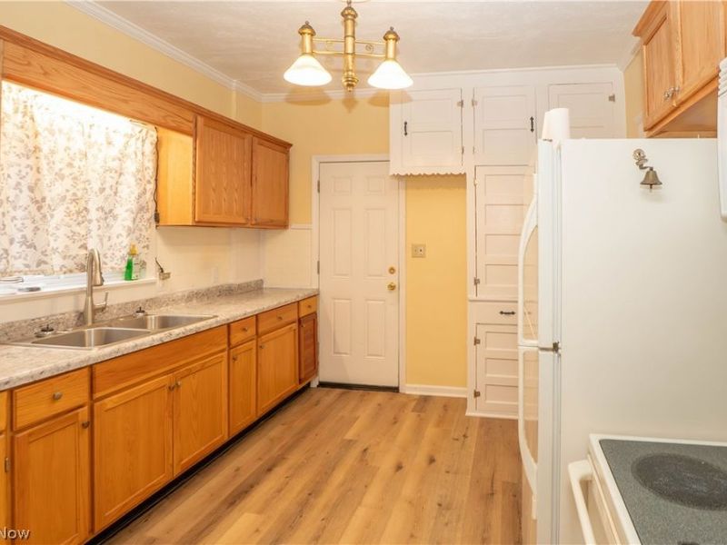 81 E Dalton Street, Akron, OH 44310 Photo 10