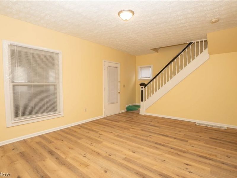 81 E Dalton Street, Akron, OH 44310 Photo 5