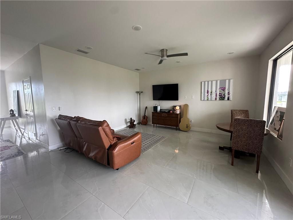 1613 N Gator Cir , Cape Coral, FL 33909 Photo