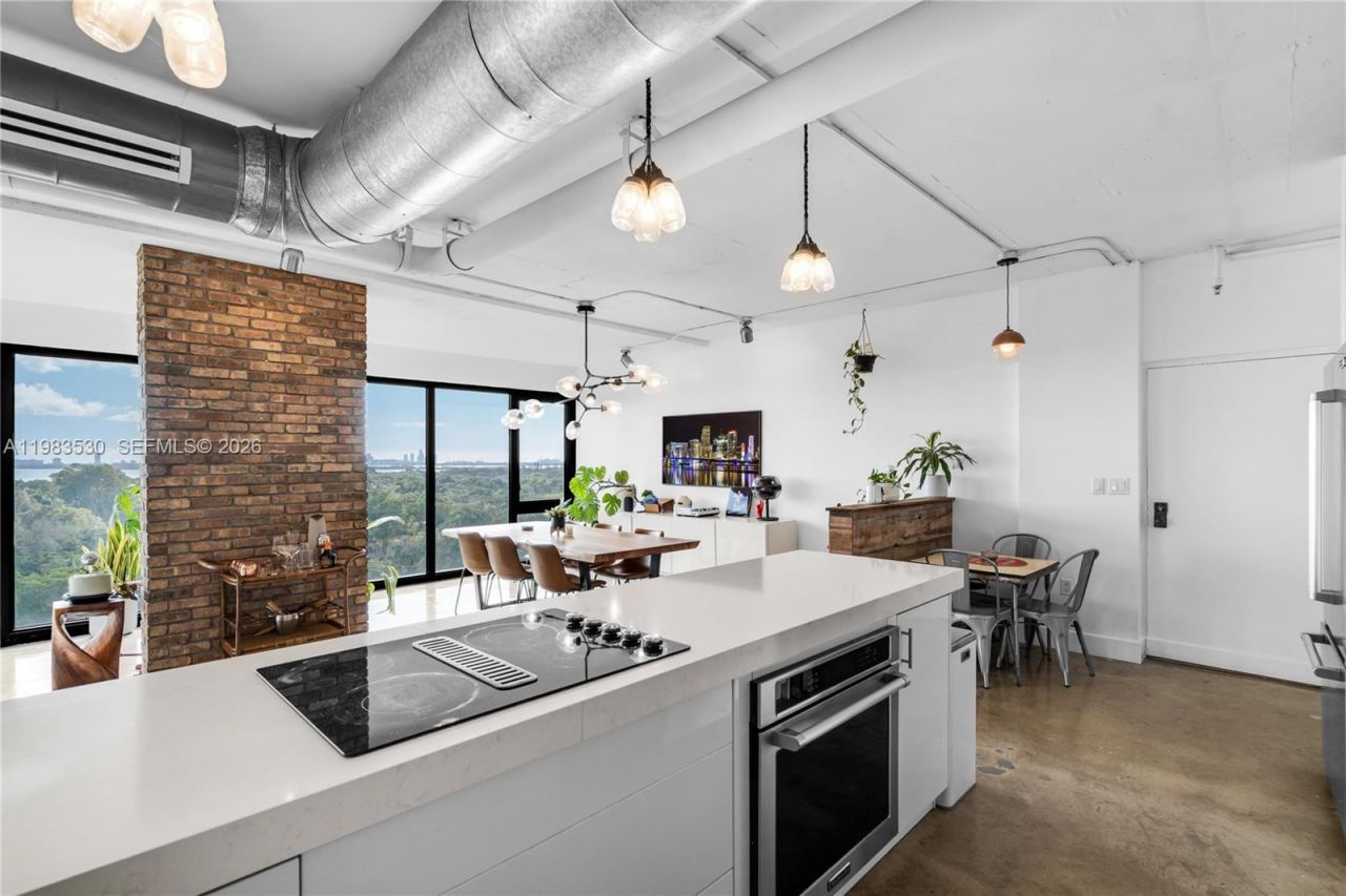 5701 Biscayne Blvd , Unit PH-9, Miami, FL 33137 Photo