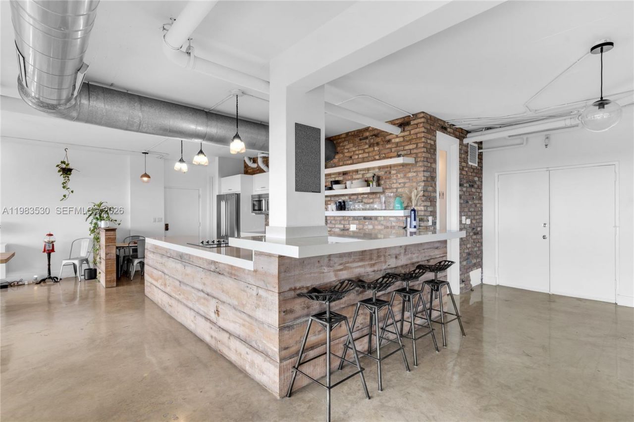 5701 Biscayne Blvd , Unit PH-9, Miami, FL 33137 Photo